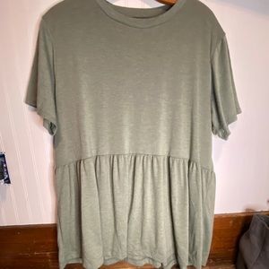 Cute, short sleeve peplum top